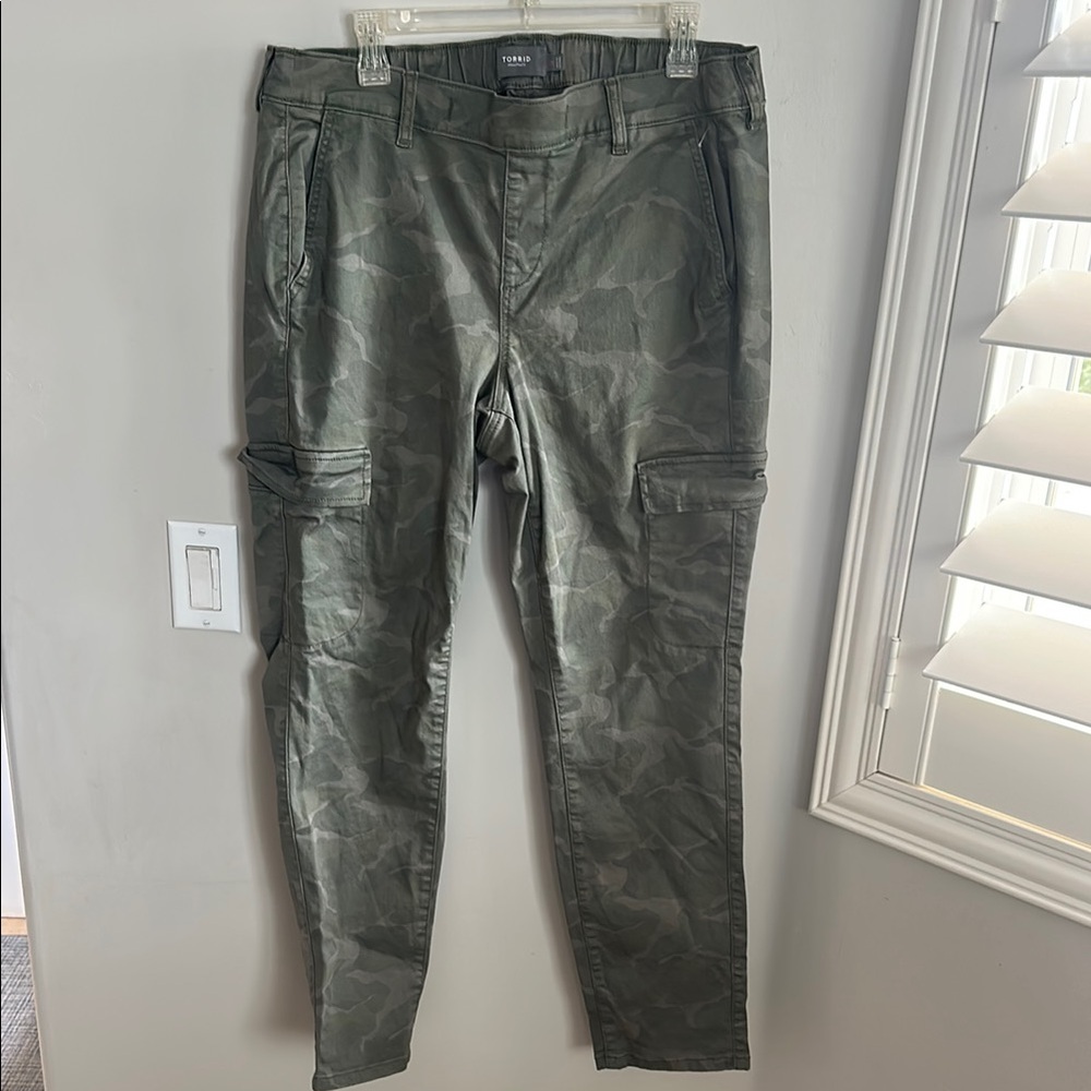 Torrid Green Cargo Pants with Slim Fit and Textured Fabric